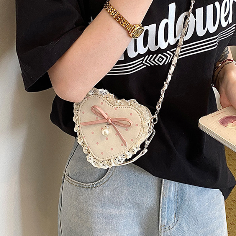 Red Heart Shaped Crossbody Bag - Pearl Trim Chain ulasan dan harga