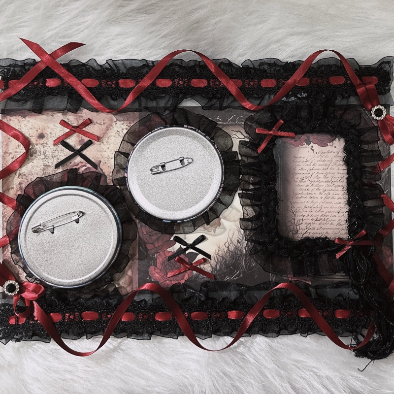 Gothic black red Card Holder I - Organza Ribbon Spool ulasan dan harga