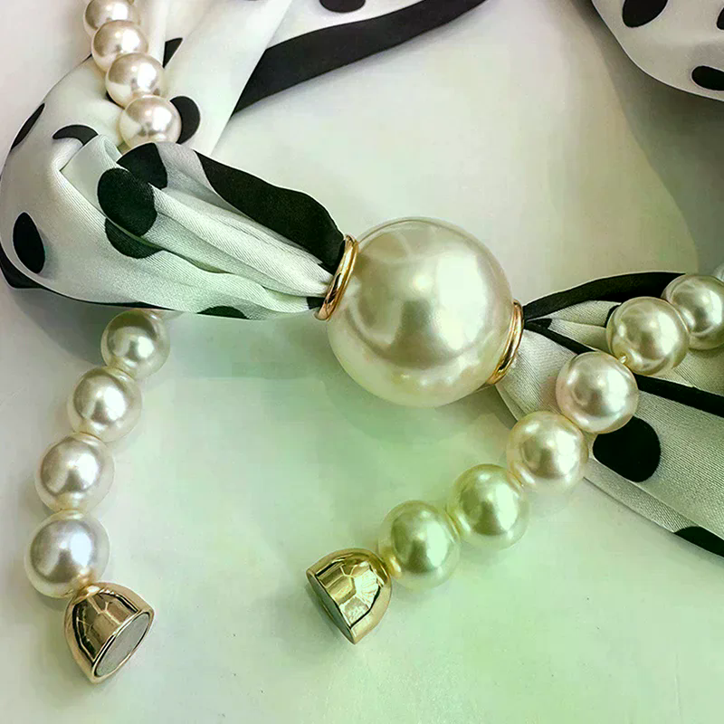 Magnetic Narrow Elegant Satins - Pearl Trim Chain ulasan dan harga